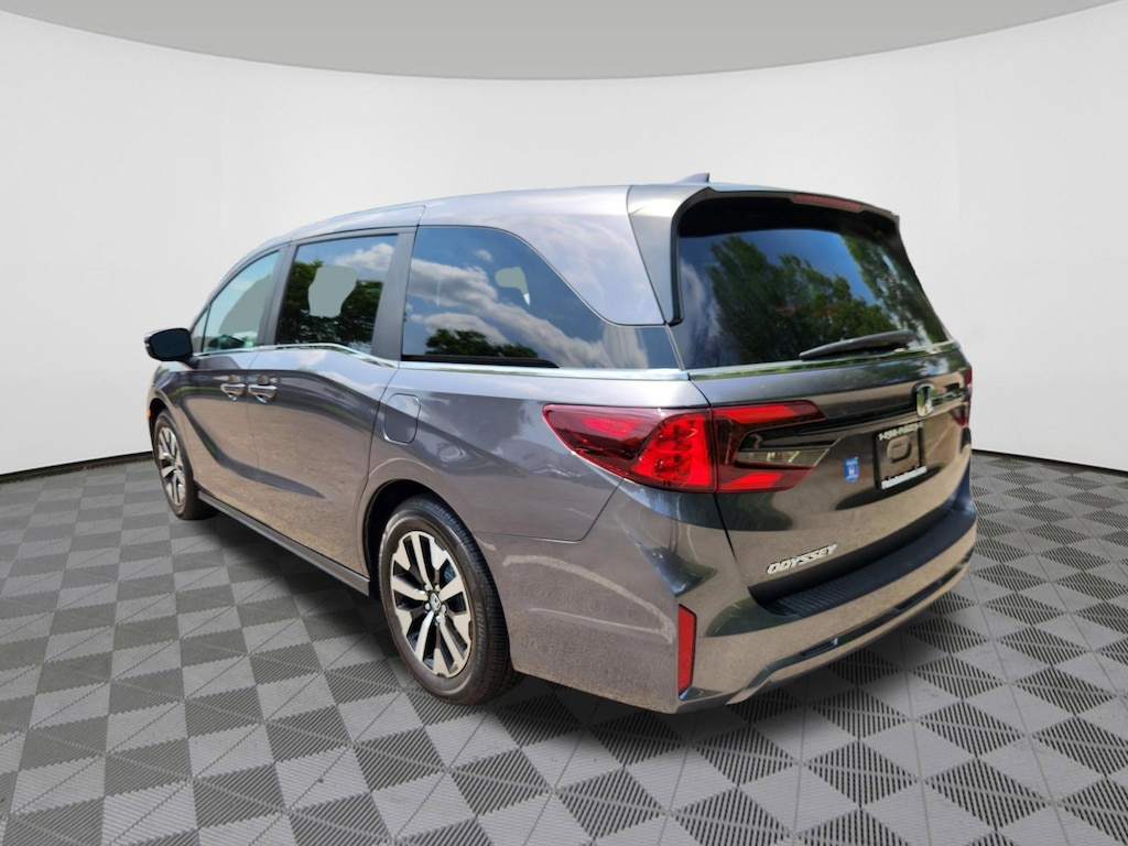 New 2026 Honda Odyssey EX-L Van Passenger