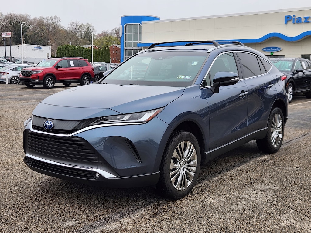 Used 2023 Toyota Venza Limited SUV