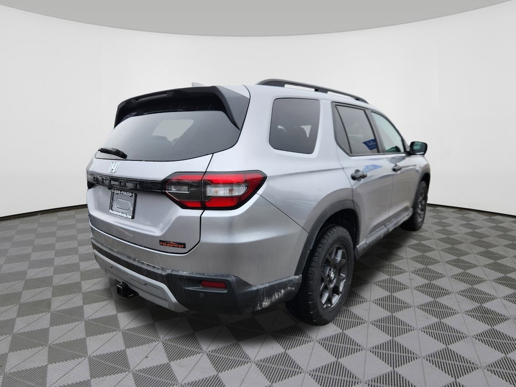 New 2025 Honda Pilot TrailSport SUV