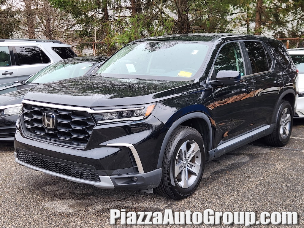 Certified 2023 Honda Pilot EX-L 8 Passenger SUV