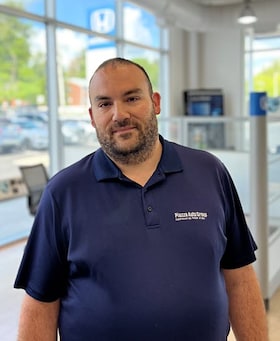 Staff member Michael DiSalvo from ID_6ba3d2d492c4