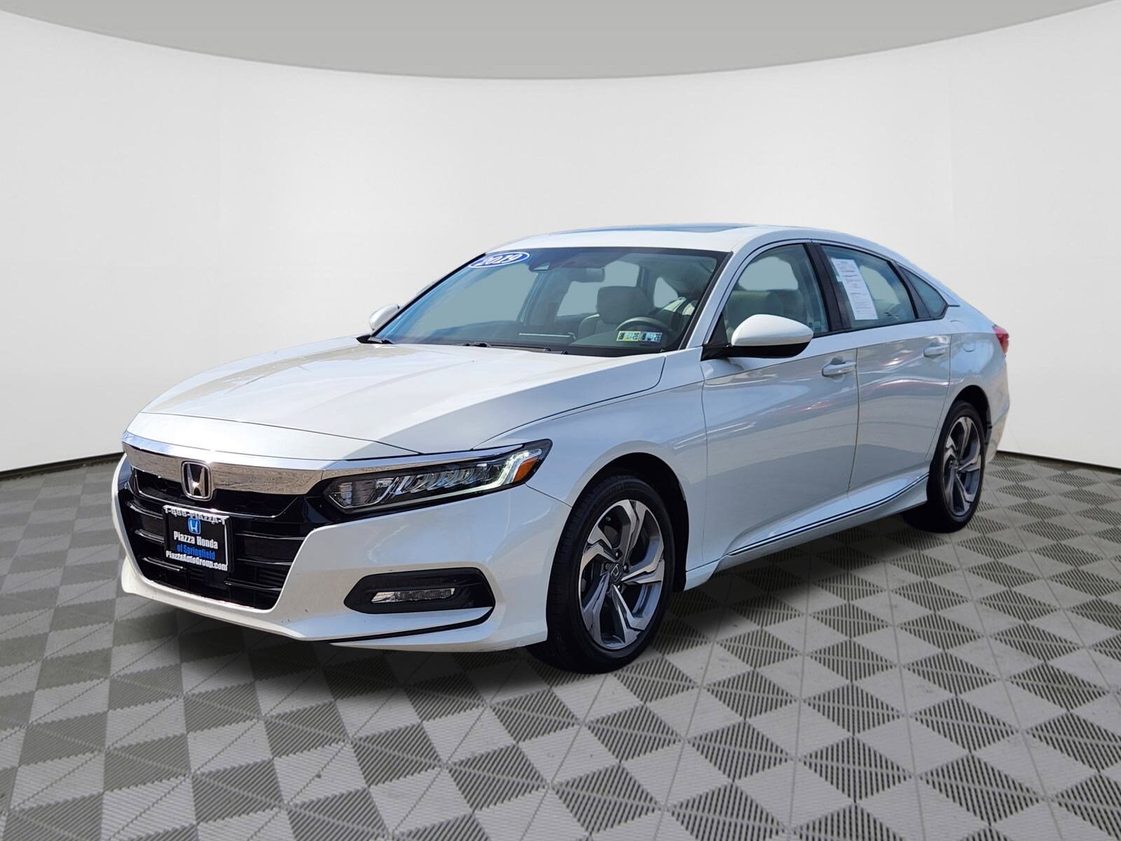 2019 Honda Accord EX 1.5T photo 2