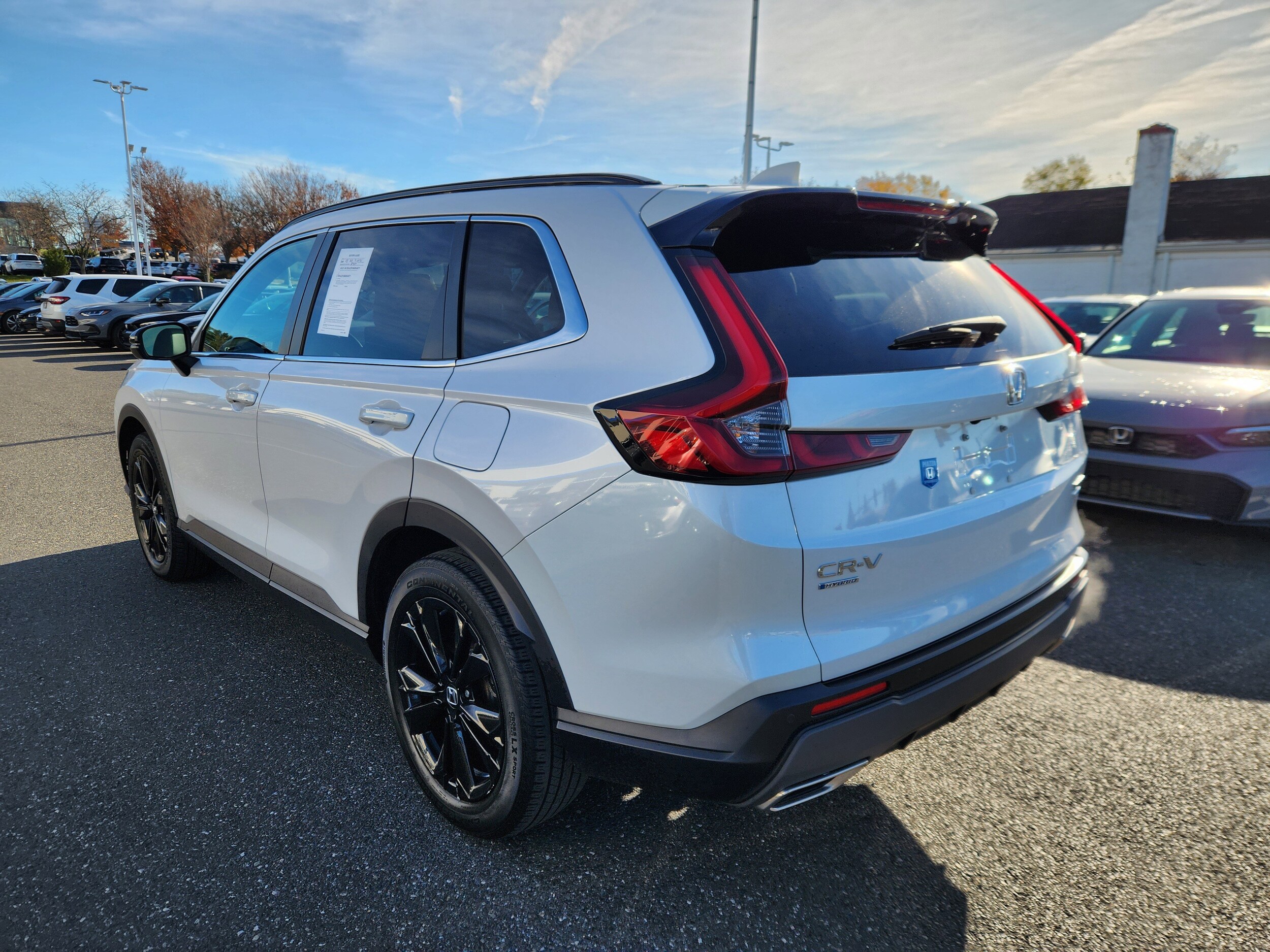 2023 Honda CR-V Hybrid Sport Touring photo 3