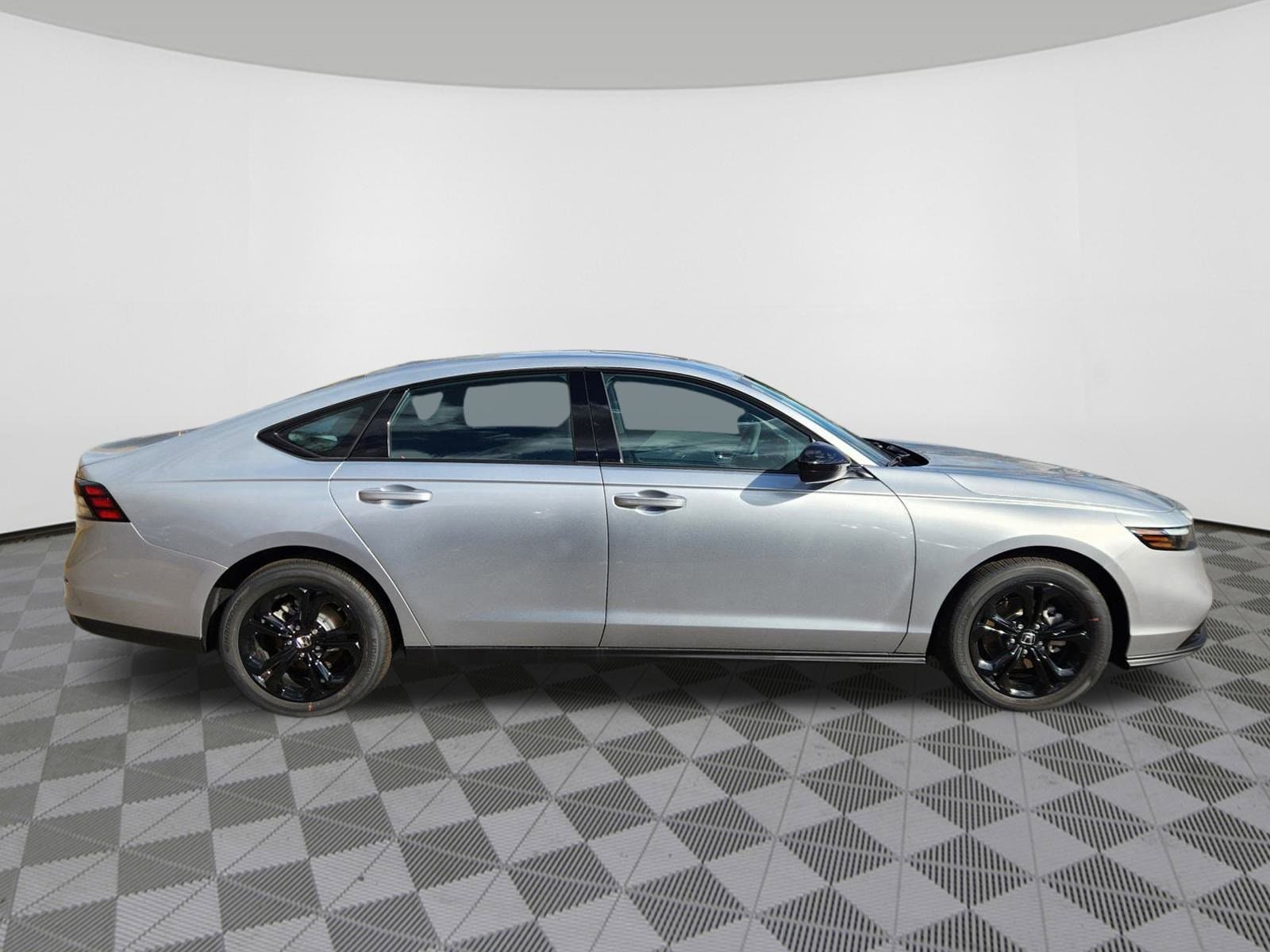 2025 Honda Accord SE - Photo 4