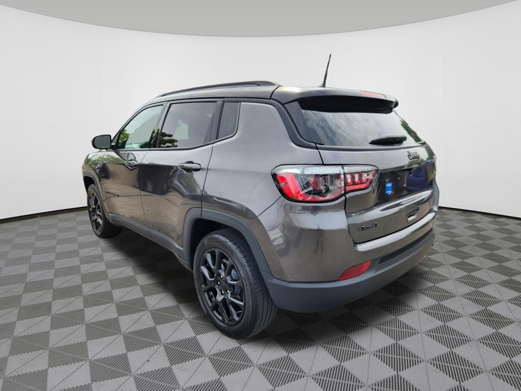Used 2023 Jeep Compass Altitude SUV