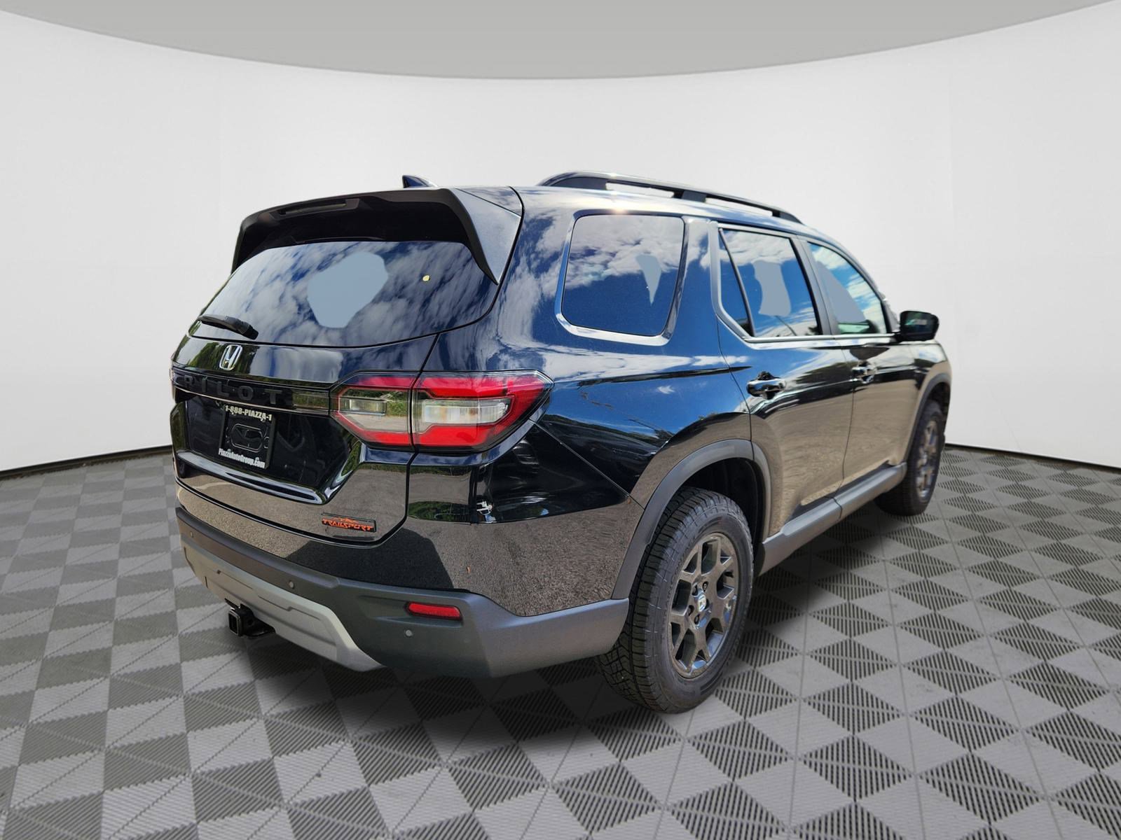 2025 Honda Pilot TrailSport photo 4