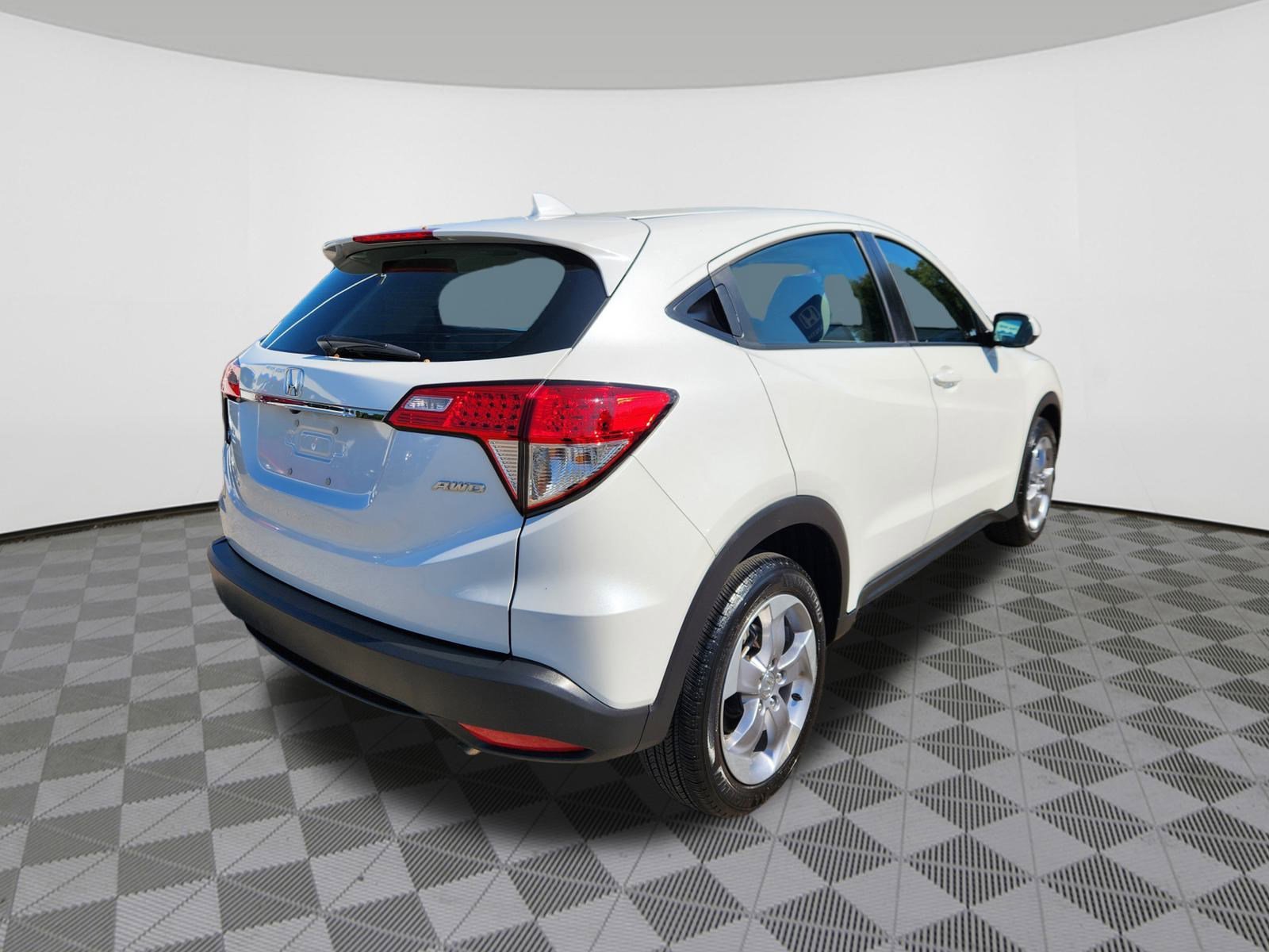 2022 Honda HR-V LX photo 4