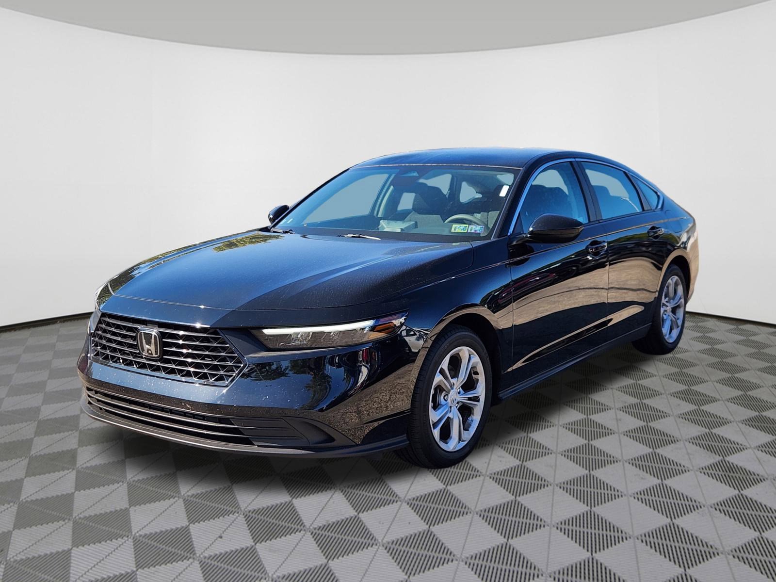 2025 Honda Accord LX photo 2