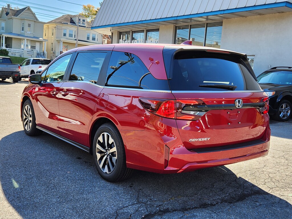 New 2026 Honda Odyssey EX-L Van Passenger
