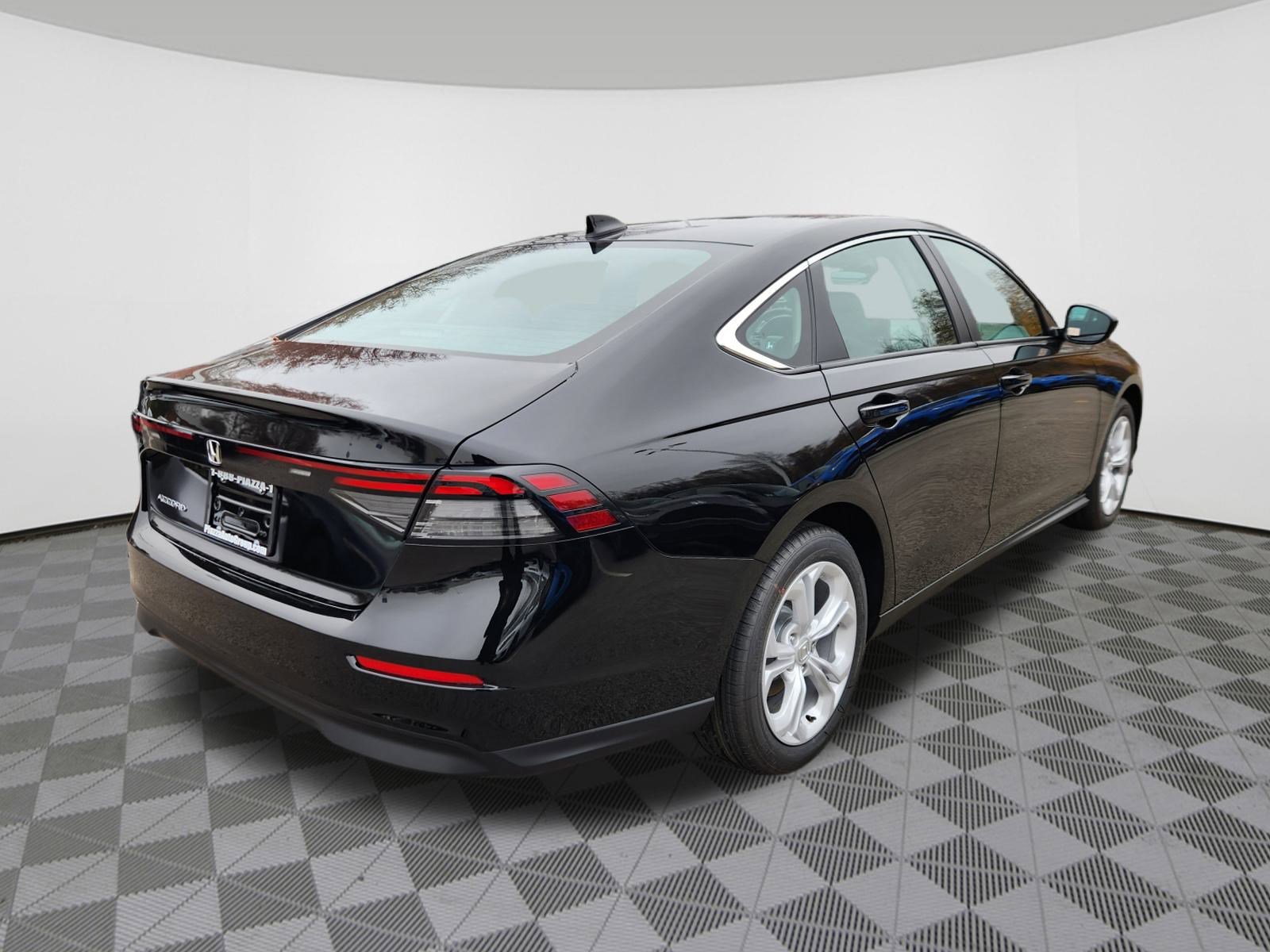 2025 Honda Accord LX photo 3