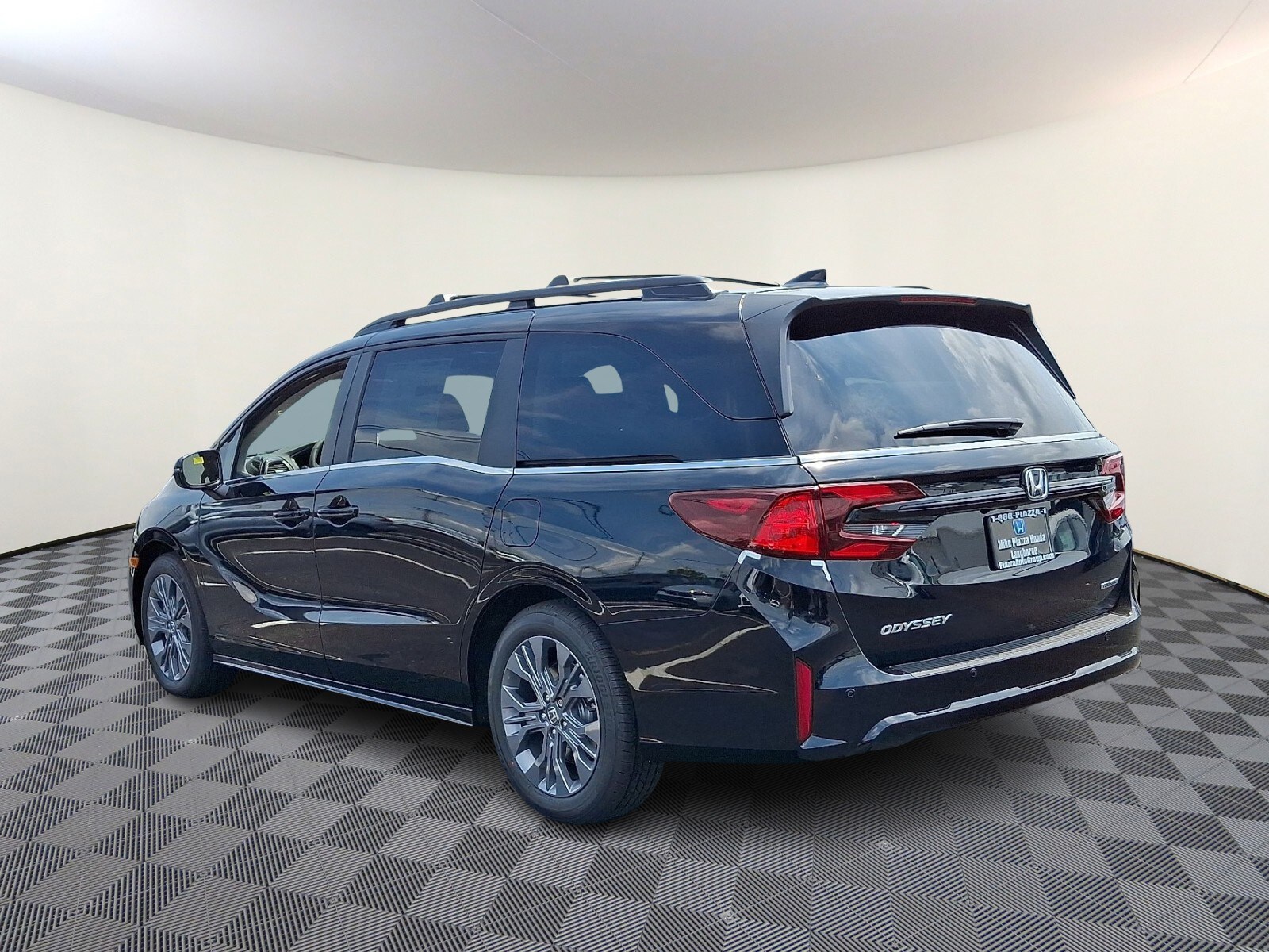 2026 Honda Odyssey Touring photo 3