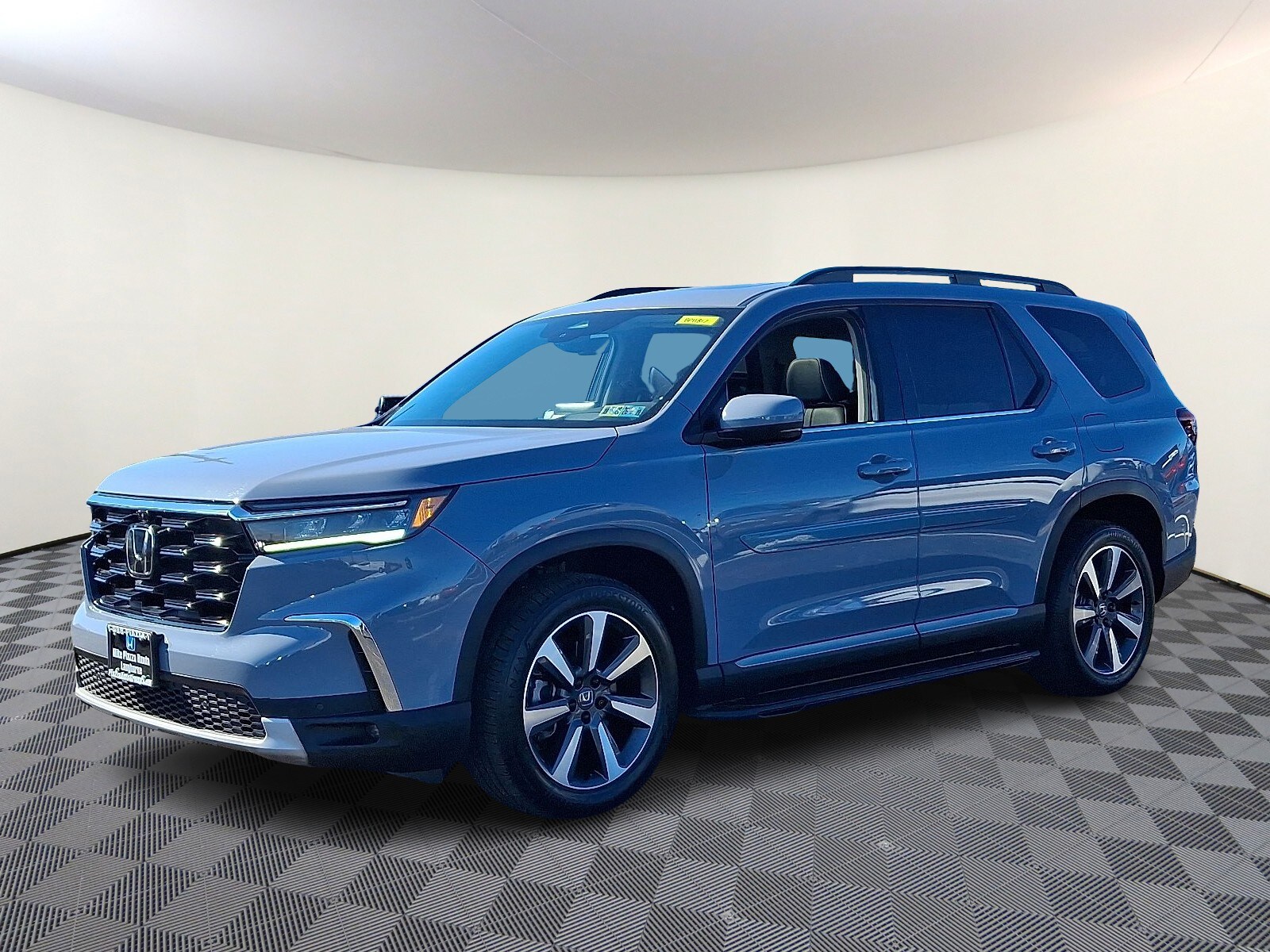 2024 Honda Pilot Elite Sport photo 3