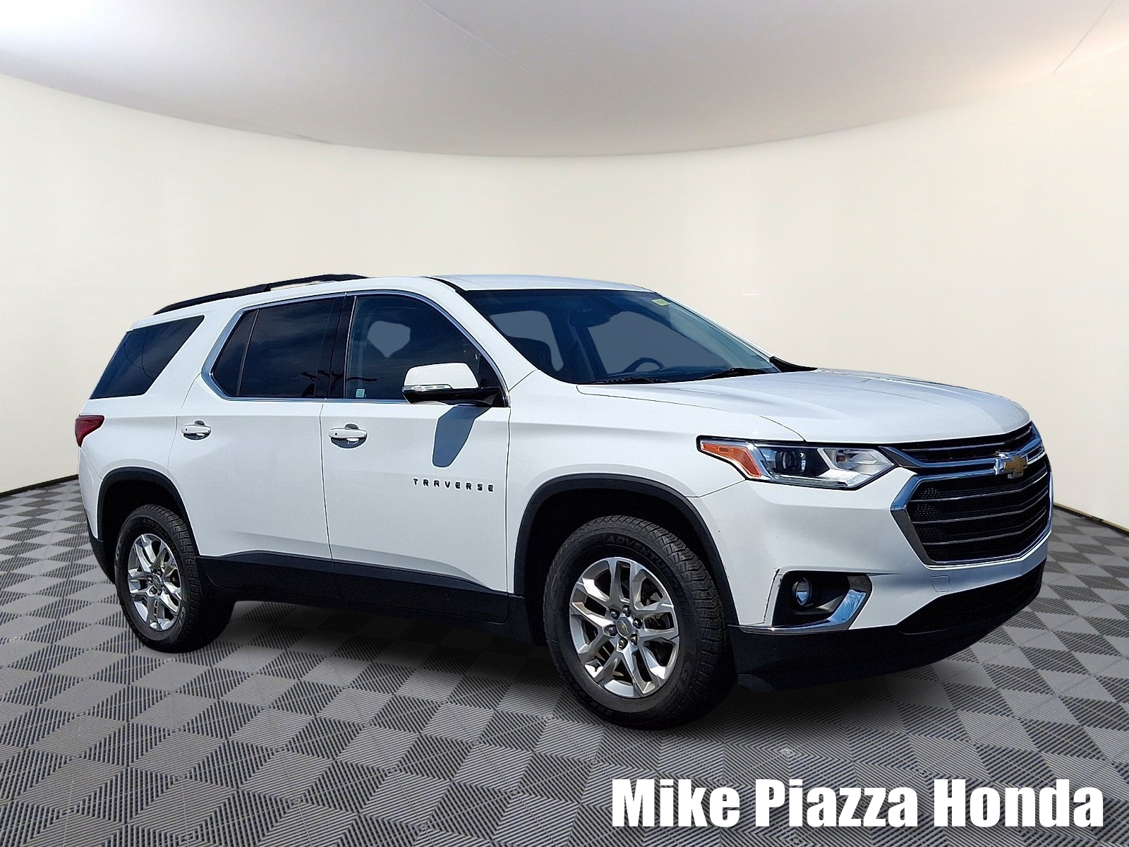 2020 Chevrolet Traverse LT Cloth FWD photo