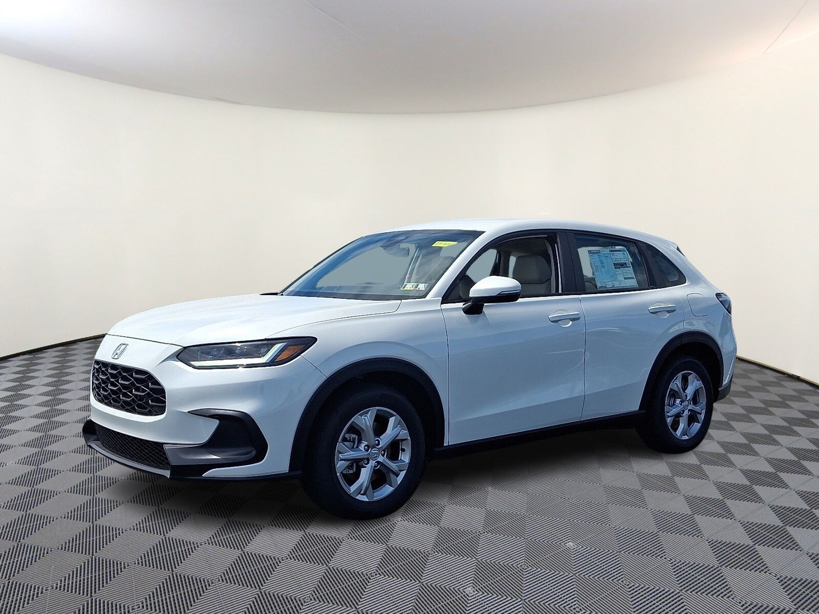2025 Honda HR-V LX photo 2