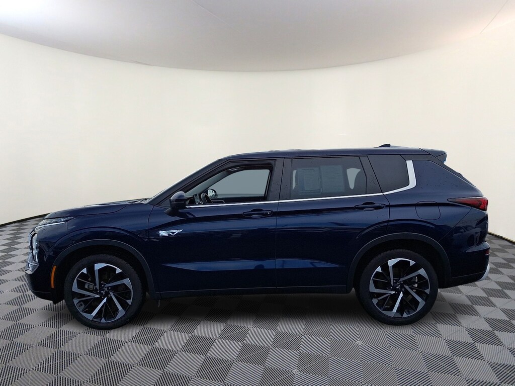 Used 2023 Mitsubishi Outlander Phev SE S-AWC Sport Utility