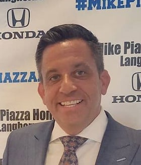 Staff member Scott Snyderman from ID_bf0d9fb319e2