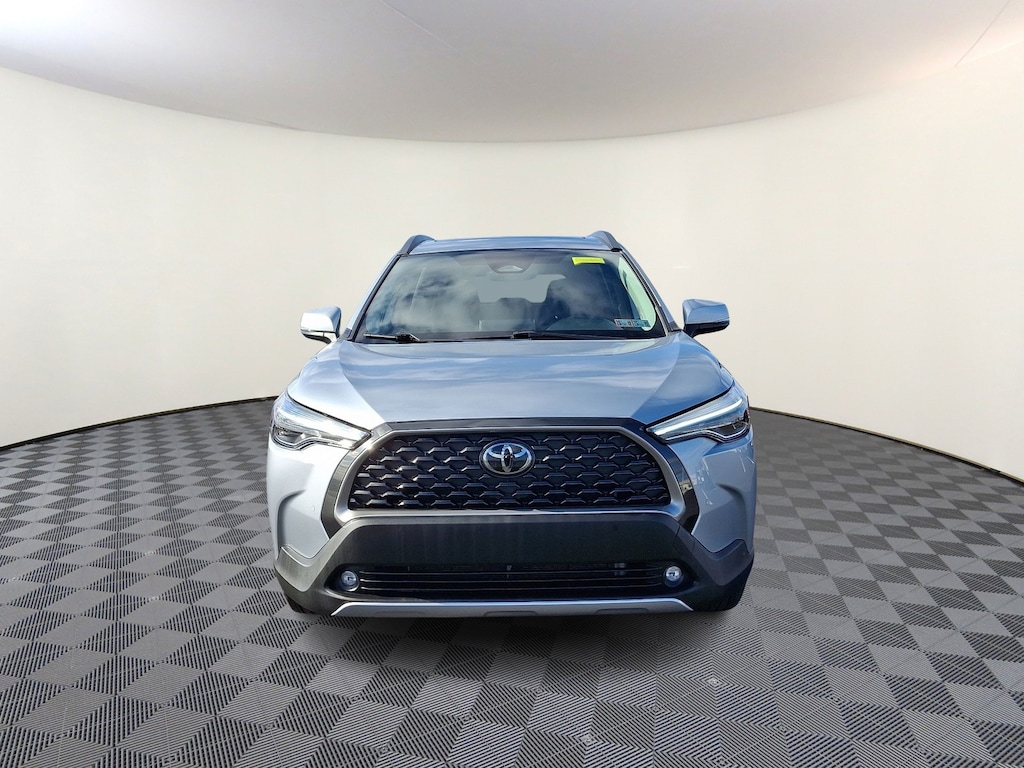 Used 2023 Toyota Corolla Cross XLE Sport Utility