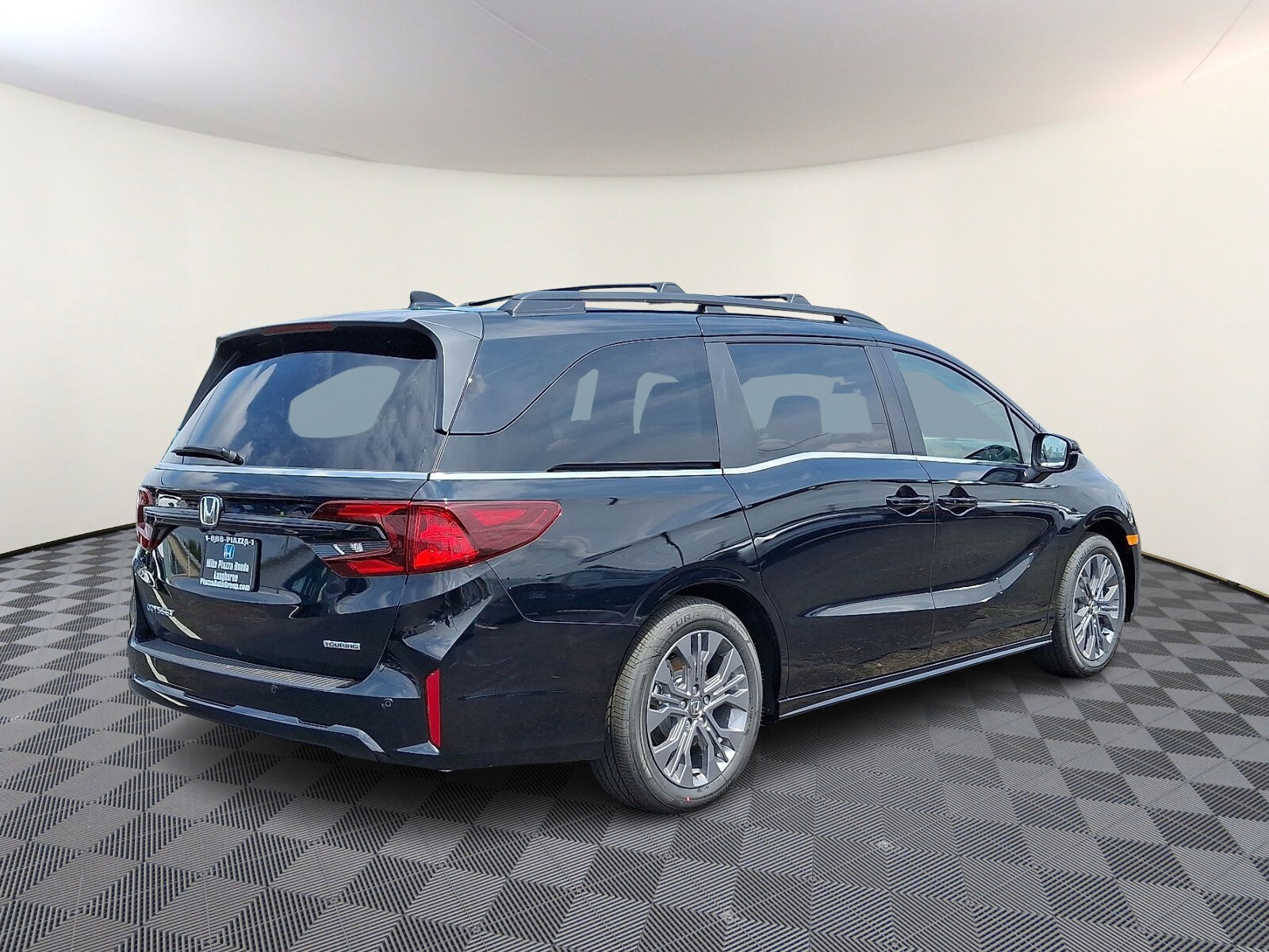 2026 Honda Odyssey Touring photo 4