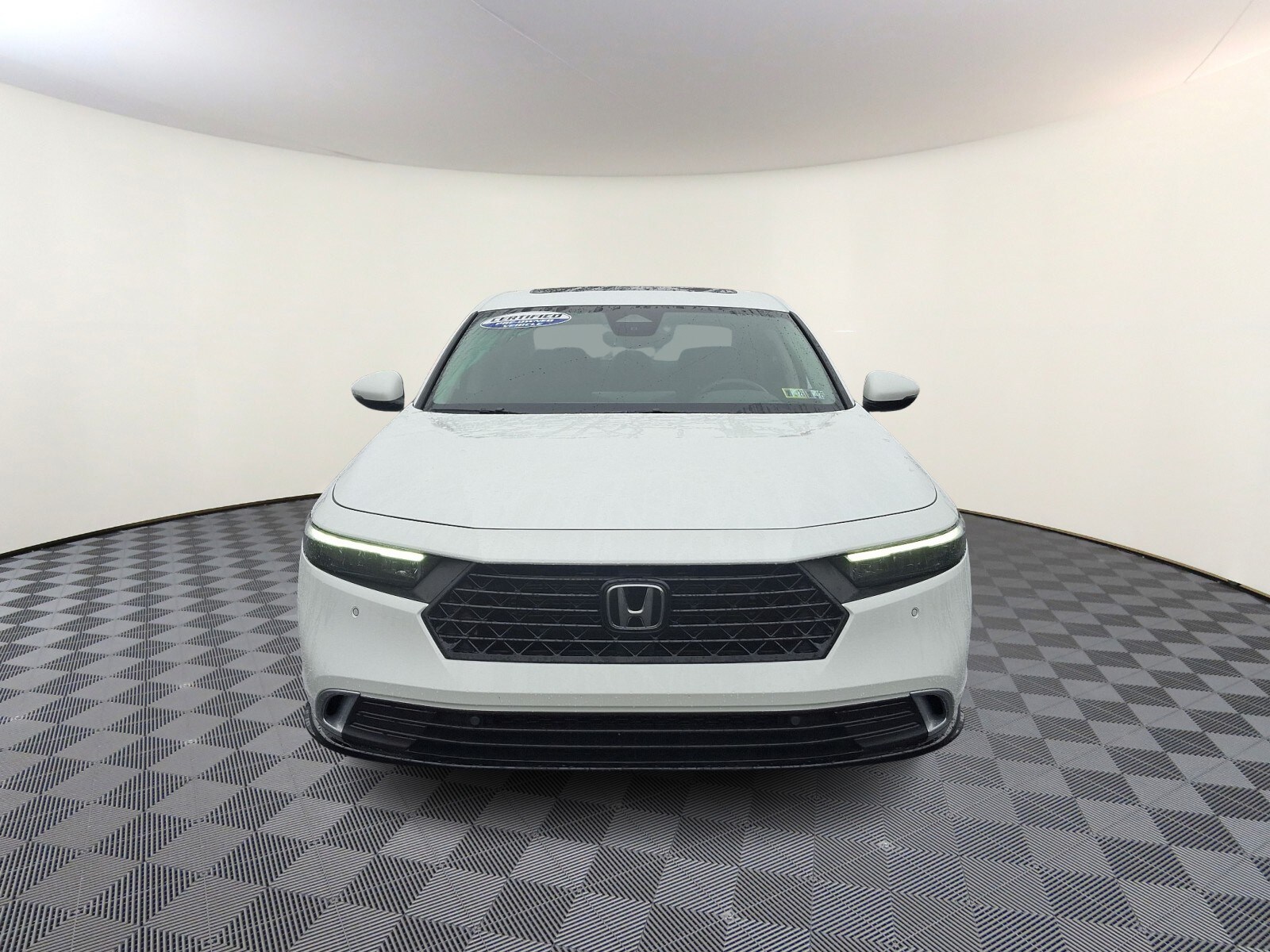2024 Honda Accord Hybrid Touring photo 2