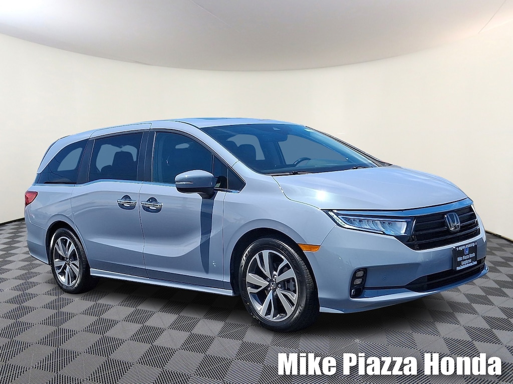 Certified 2023 Honda Odyssey Touring Passenger Van