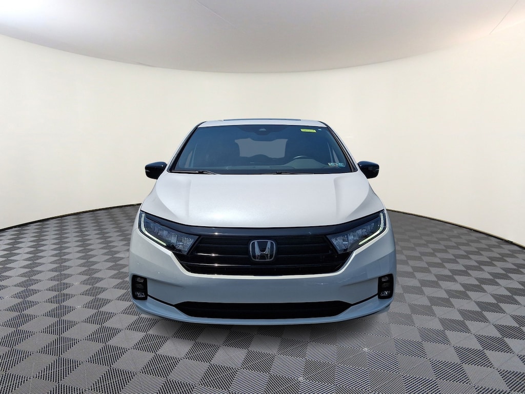 Certified 2024 Honda Odyssey Sport Passenger Van