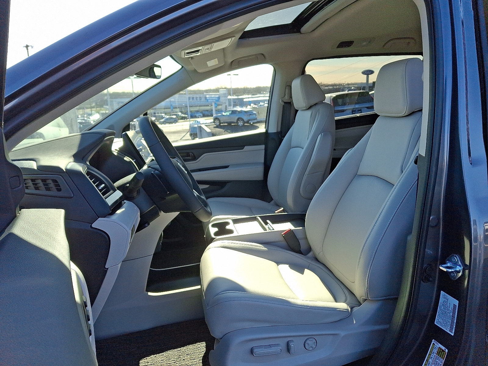 2026 Honda Odyssey EX-L - Photo 6