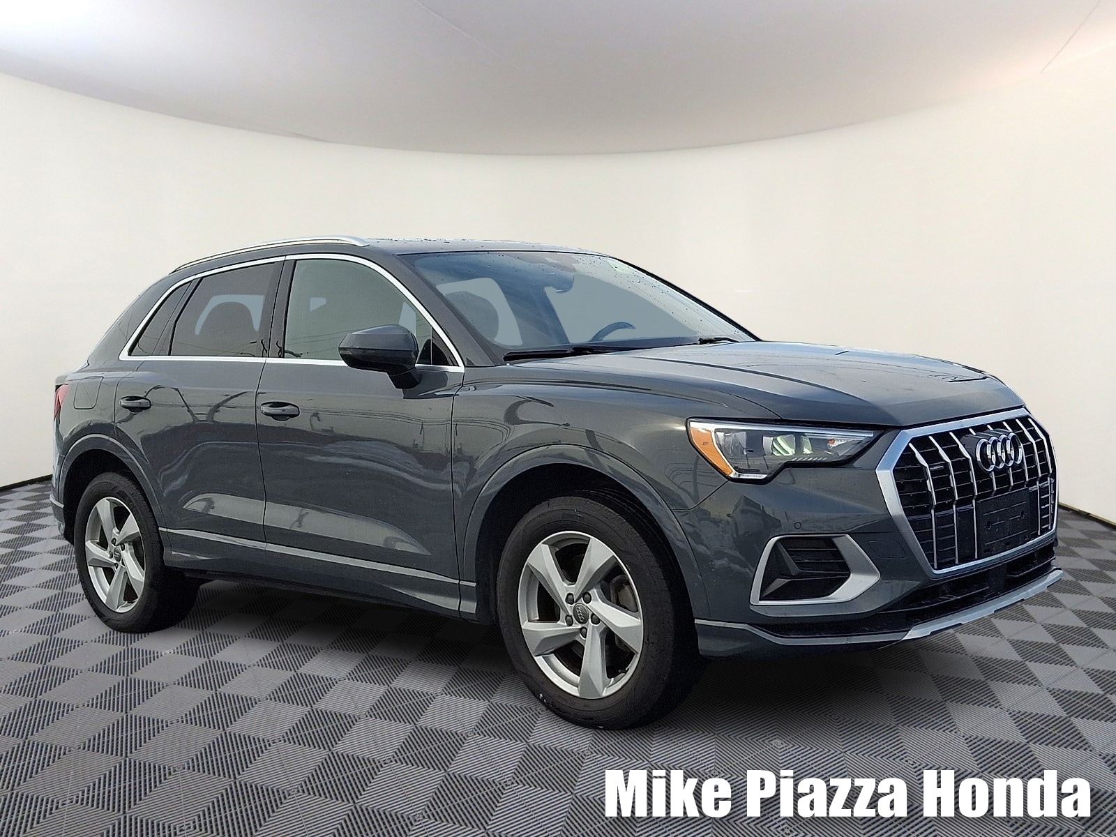 2020 Audi Q3 Premium