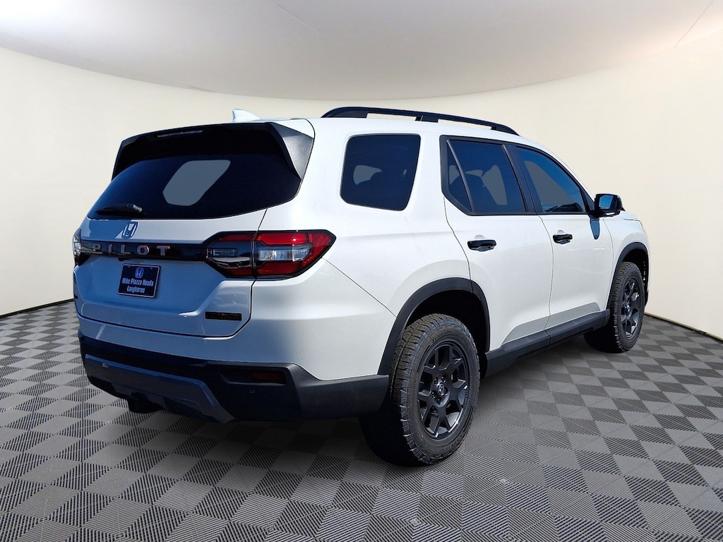 New 2026 Honda Pilot TrailSport SUV