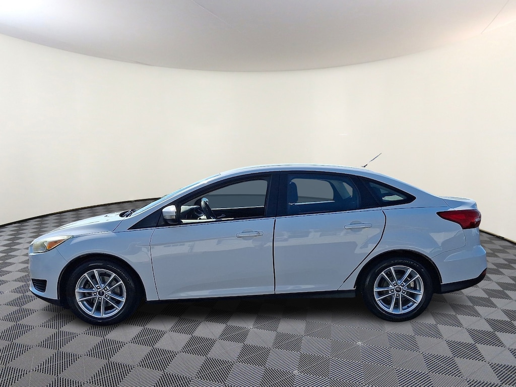 Used 2016 Ford Focus SE Sedan