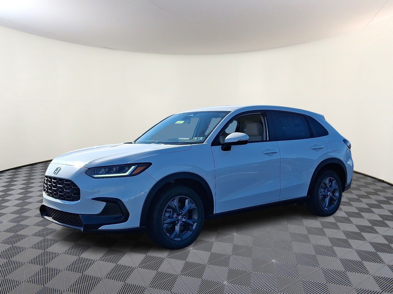 2026 Honda HR-V LX photo 2