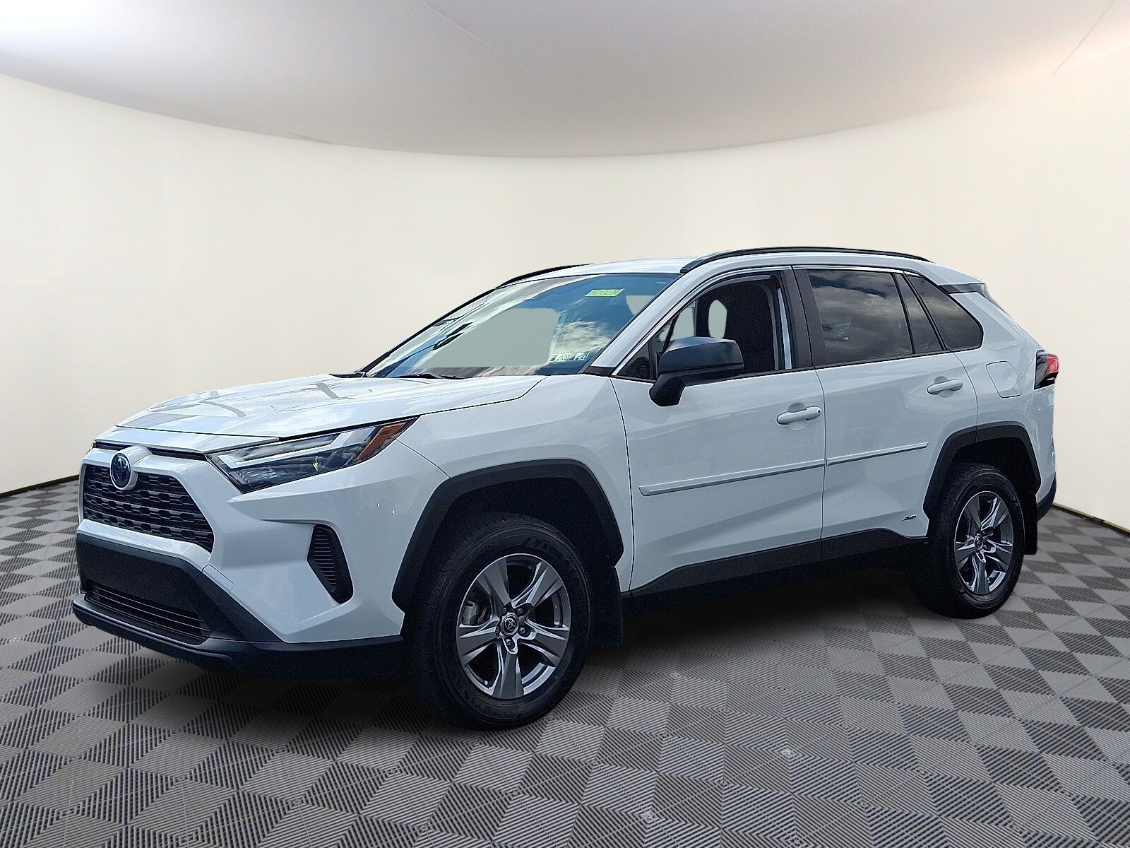 2023 Toyota RAV4 Hybrid LE photo 2