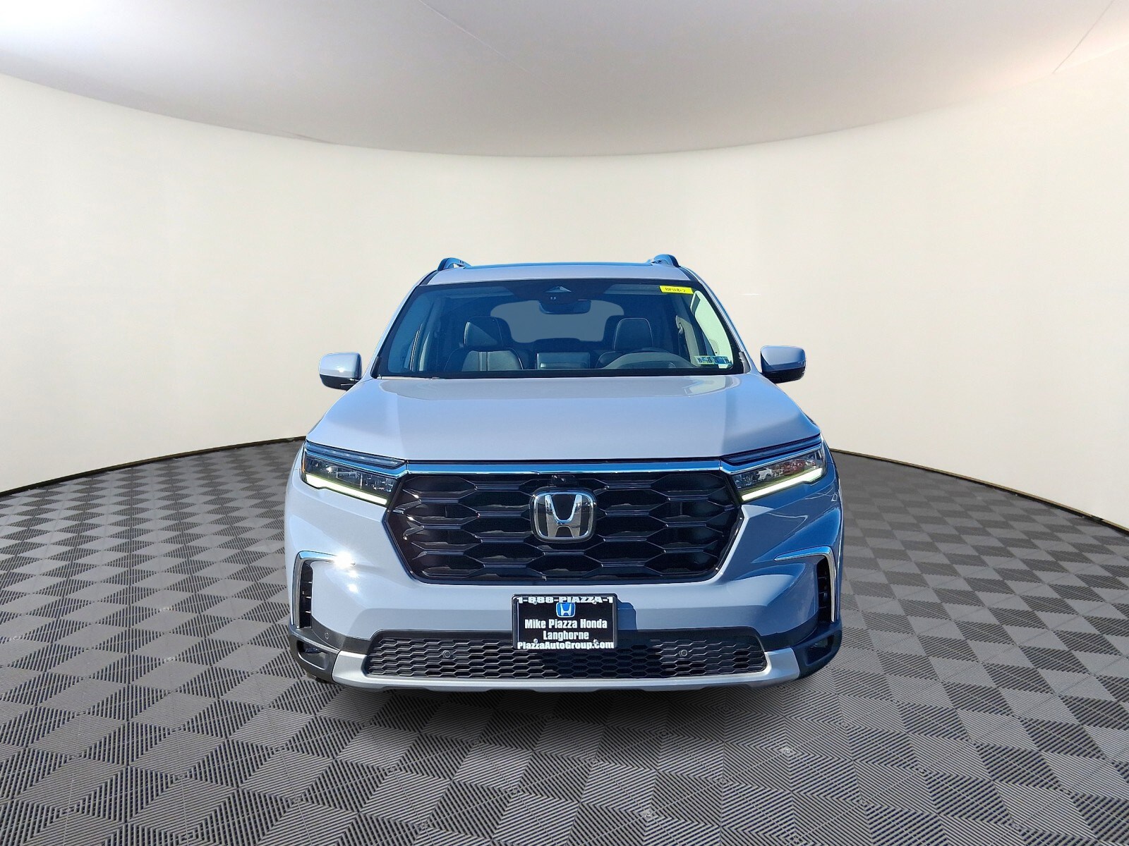 2024 Honda Pilot Elite Sport photo 2