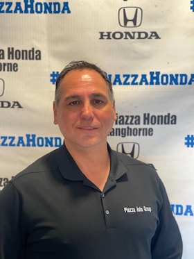 Staff member Jimmy Abgarian from ID_00e149450221