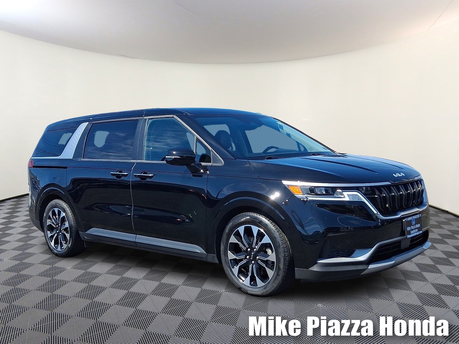 2024 Kia Carnival EX
