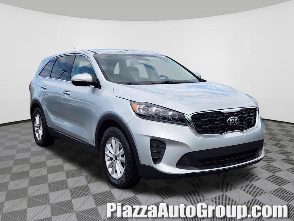 Used 2019 Kia Sorento LX V6 SUV