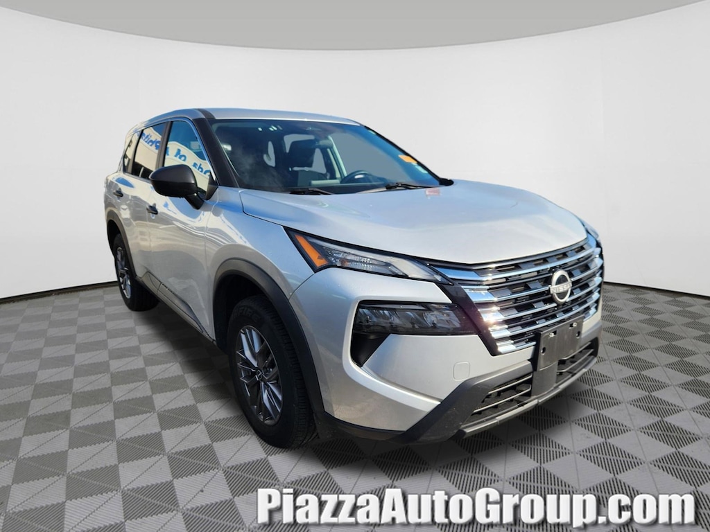 Used 2024 Nissan Rogue S SUV