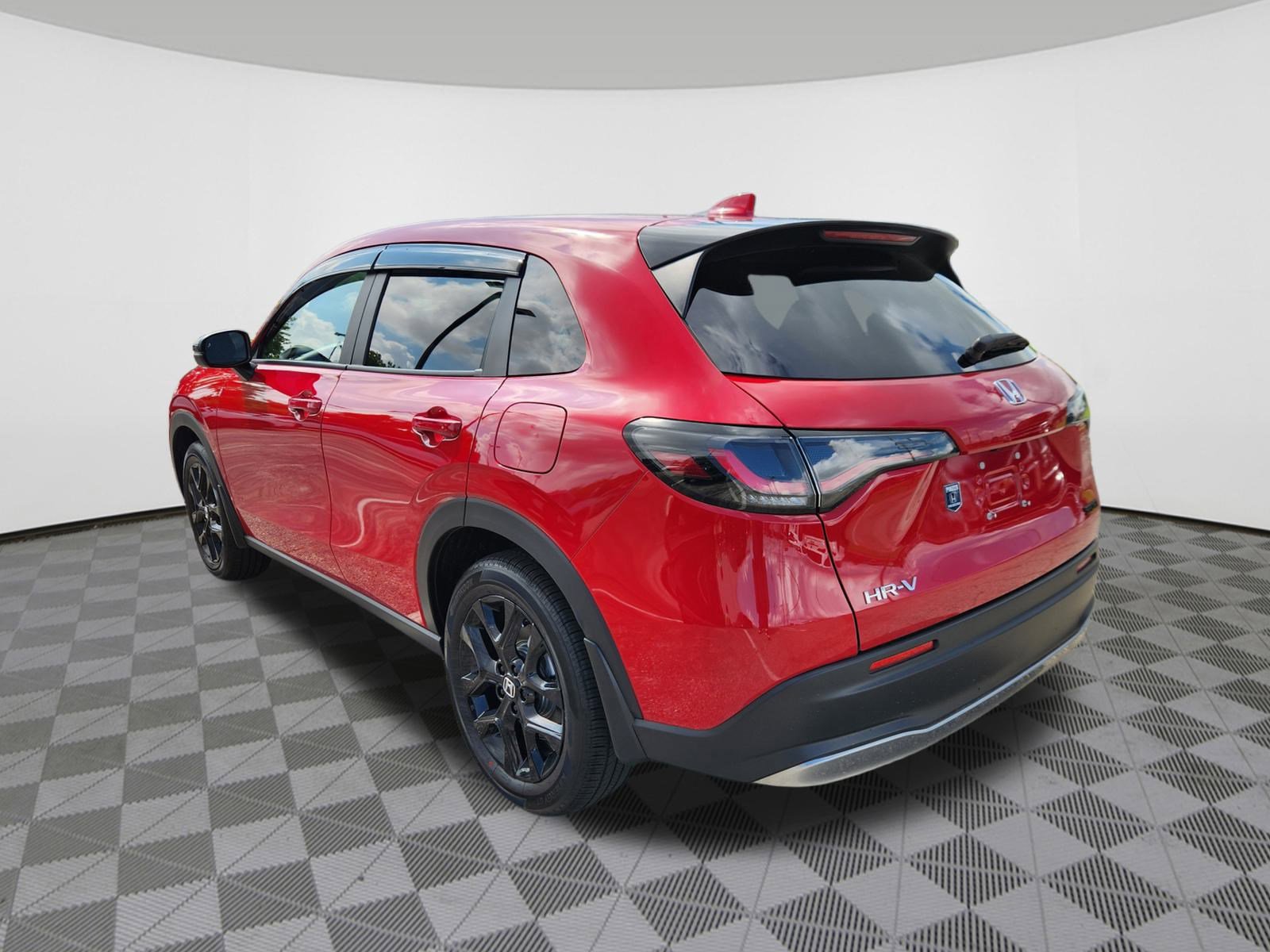 2025 Honda HR-V Sport photo 3