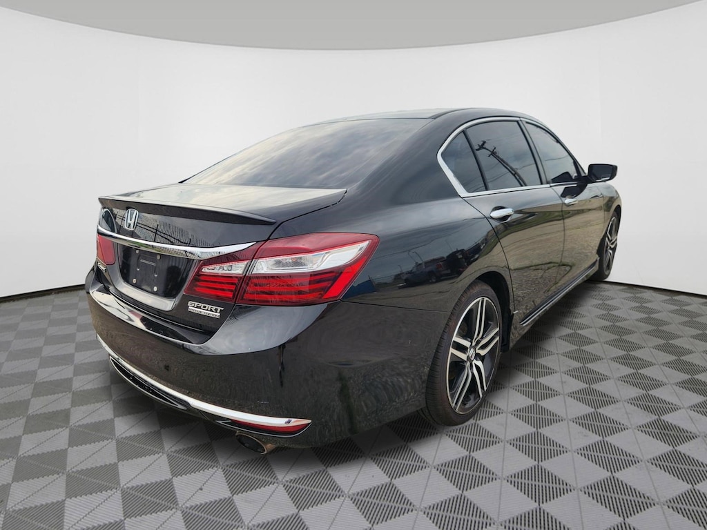 Used 2017 Honda Accord Sport SE Sedan