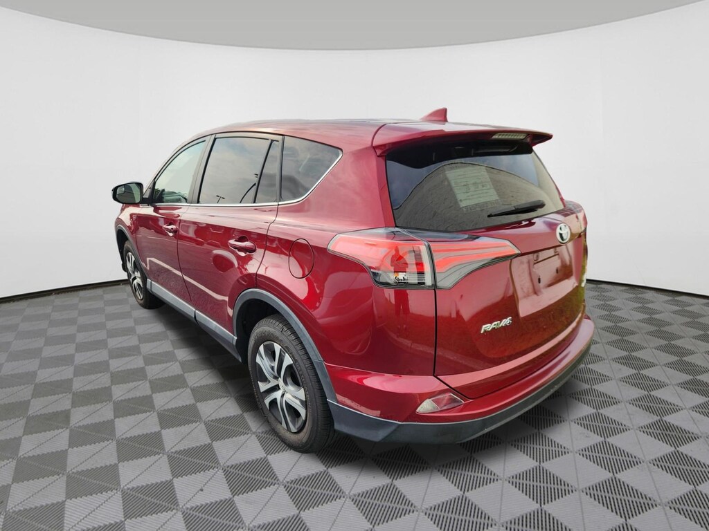 Used 2018 Toyota RAV4 LE SUV