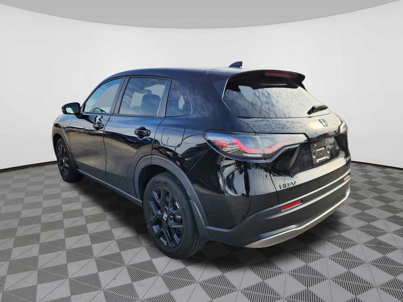 2023 Honda HR-V Sport photo 3