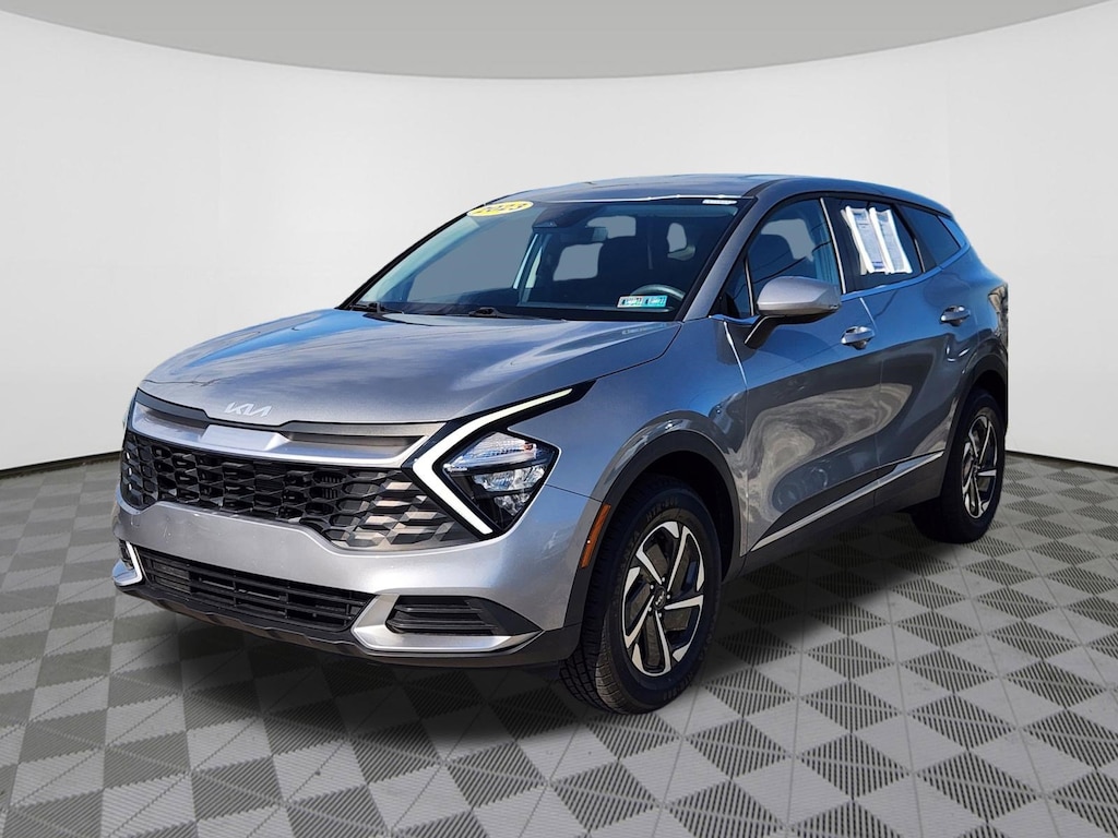 Used 2023 Kia Sportage Hybrid LX SUV