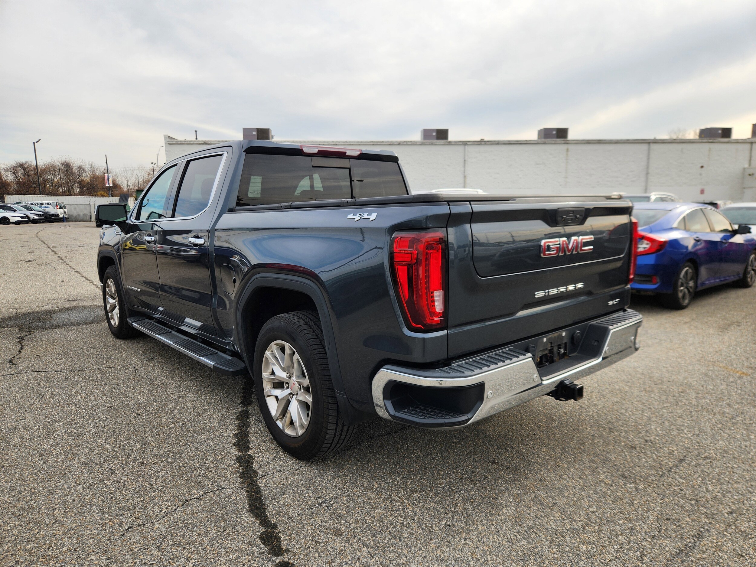 2019 Gmc Sierra 1500 SLT photo 3