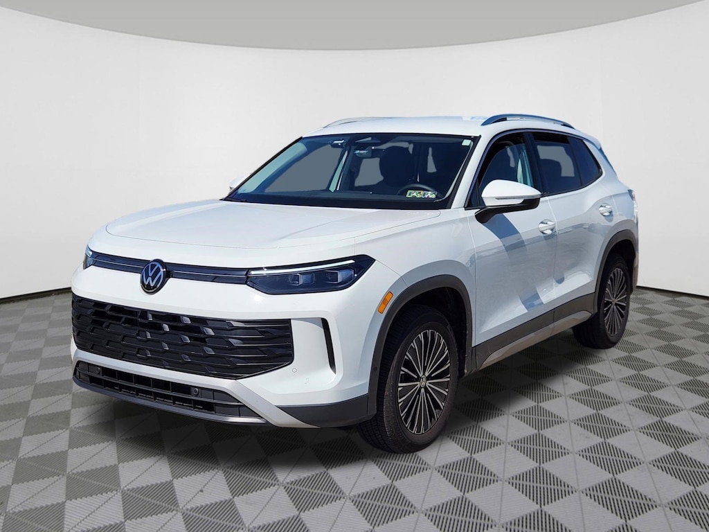 Used 2025 Volkswagen Tiguan S SUV