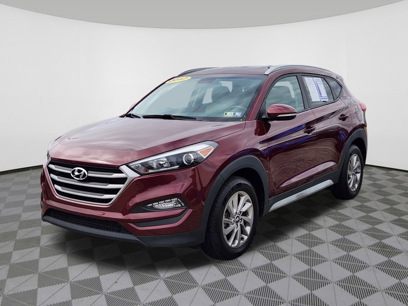 2017 Hyundai Tucson SE Plus photo 2