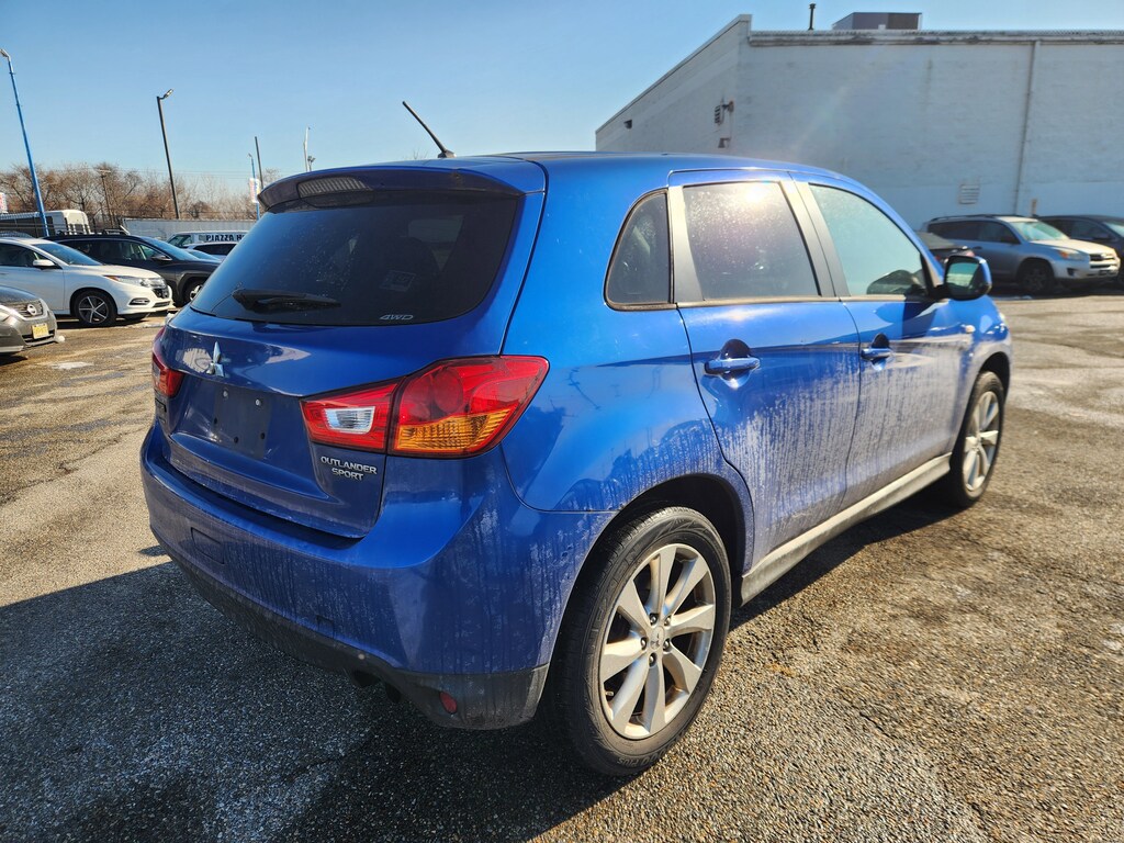 Used 2015 Mitsubishi Outlander Sport ES SUV