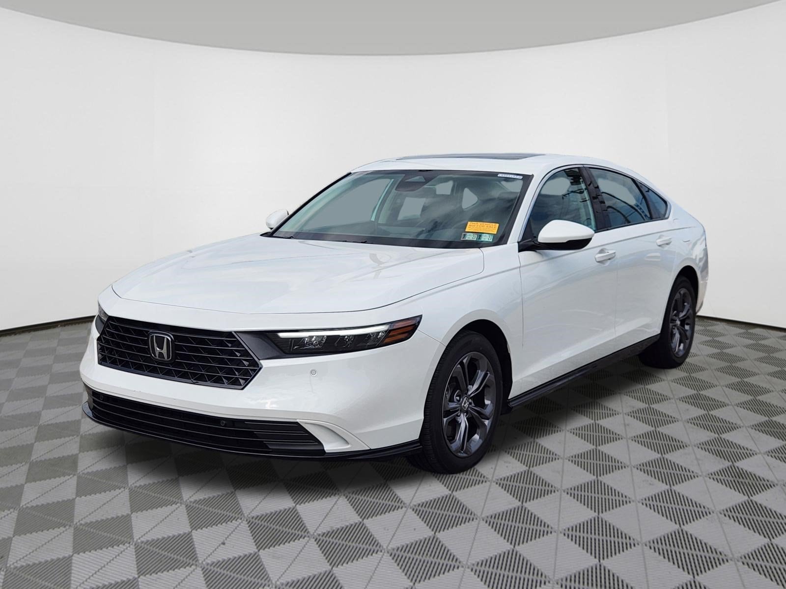 2024 Honda Accord Hybrid EX-L - Photo 2