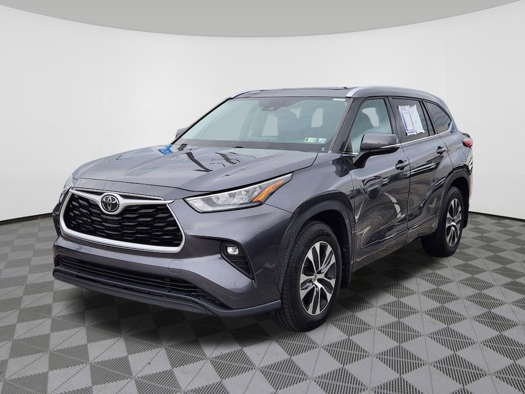 Used 2020 Toyota Highlander XLE SUV
