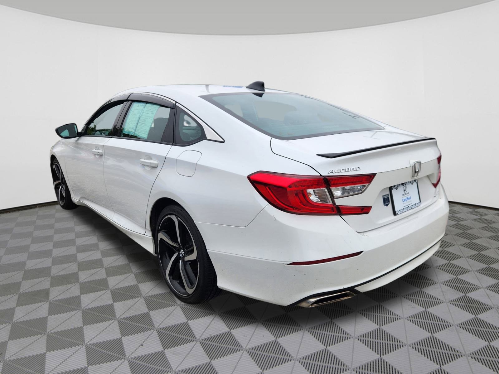 2022 Honda Accord Sport photo 3