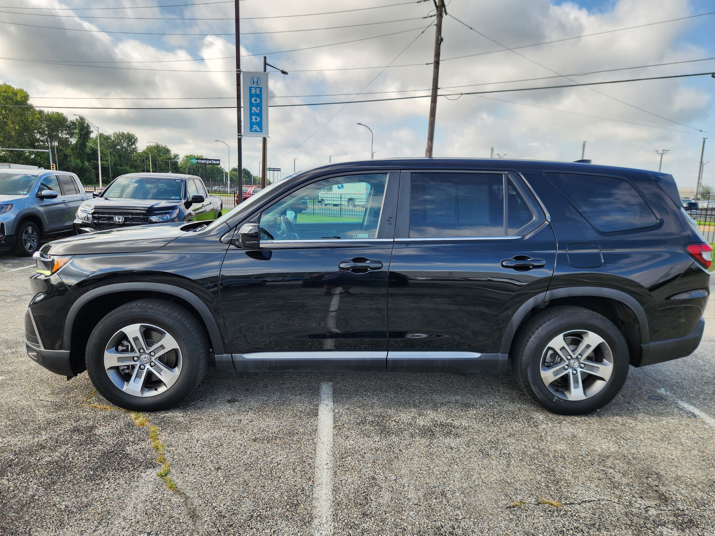 2023 Honda Pilot EX-L - Photo 5