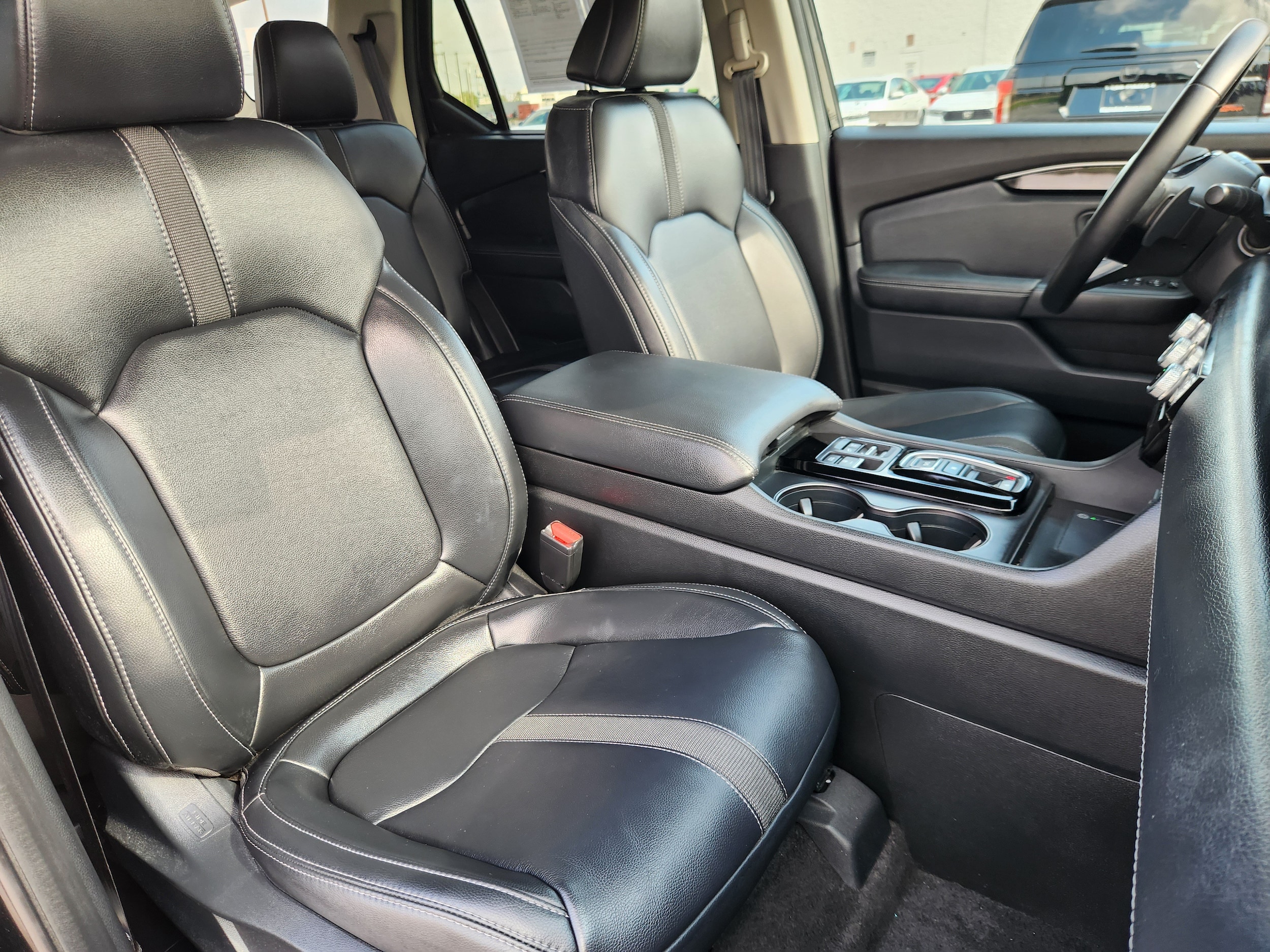 2023 Honda Pilot EX-L - Photo 14